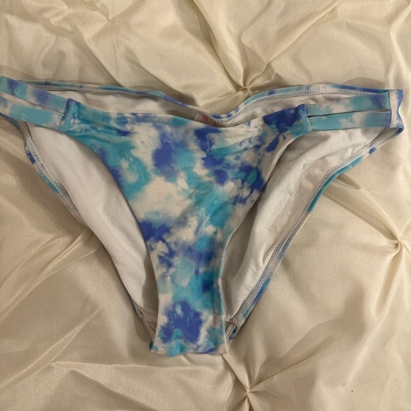 No boundaries Blue Bikini Bottom - Picture 1 of 3